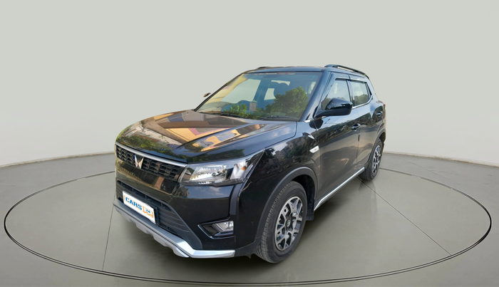 2024 Mahindra XUV300 W4 1.2 PETROL, Petrol, Manual, 3,901 km, exterior