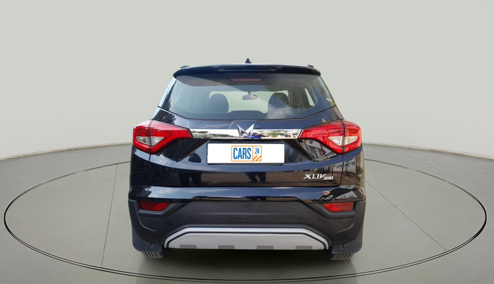 2024 Mahindra XUV300 W4 1.2 PETROL, Petrol, Manual, 3,901 km, exterior