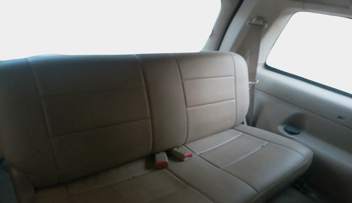 2013 Ford Endeavour 2.5L 4X2 MT, Diesel, Manual, 99,692 km, interior