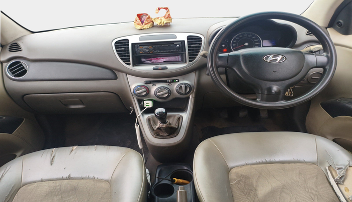 2011 Hyundai i10 MAGNA 1.1, Petrol, Manual, 1,32,697 km, interior