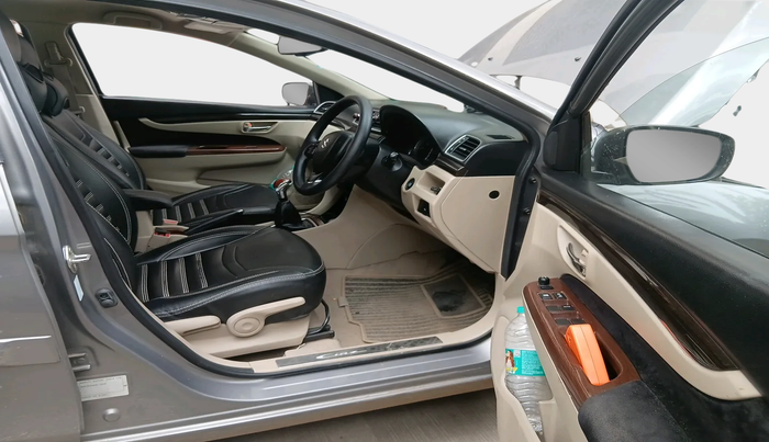 2017 Maruti Ciaz ZETA 1.4  MT PETROL, Petrol, Manual, 1,08,198 km, interior