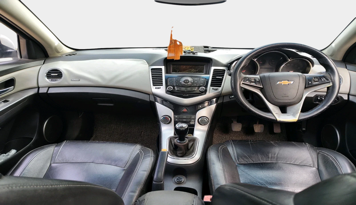 2011 Chevrolet Cruze LTZ, Diesel, Manual, 96,110 km, interior