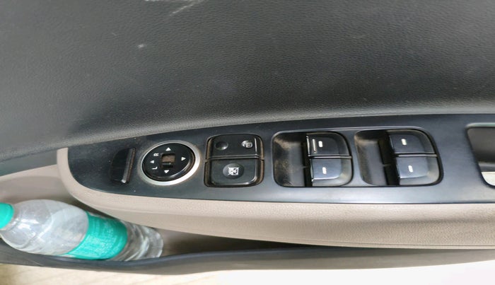 2015 Hyundai Xcent S 1.1 CRDI, Diesel, Manual, 1,16,517 km, interior