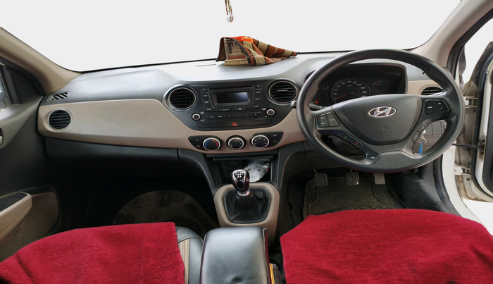 2015 Hyundai Xcent S 1.1 CRDI, Diesel, Manual, 1,16,517 km, interior