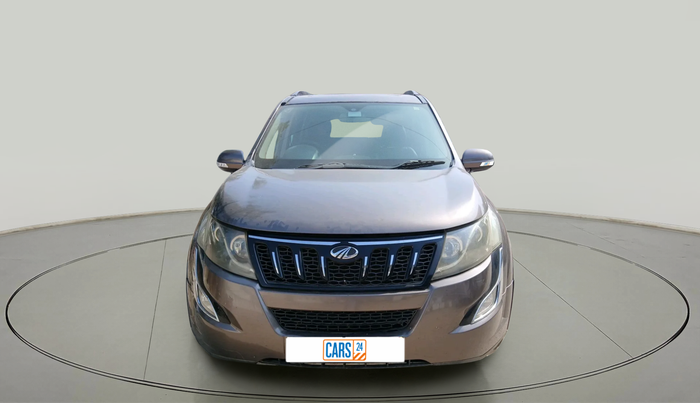 2017 Mahindra XUV500 W10 AT, Diesel, Automatic, 77,607 km, exterior