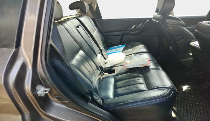 2017 Mahindra XUV500 W10 AT, Diesel, Automatic, 77,607 km, interior