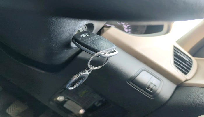 2017 Hyundai Elite i20 SPORTZ 1.2, Petrol, Manual, 1,00,268 km, interior