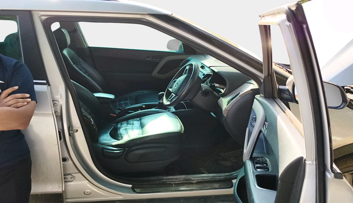 2017 Hyundai Creta SX PLUS 1.6 DIESEL, Diesel, Manual, 1,25,100 km, interior