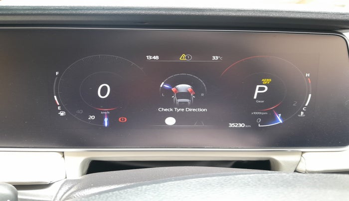 2023 Mahindra XUV700 AX 7 LUXURY D AT 7 STR, Diesel, Automatic, 35,230 km, interior