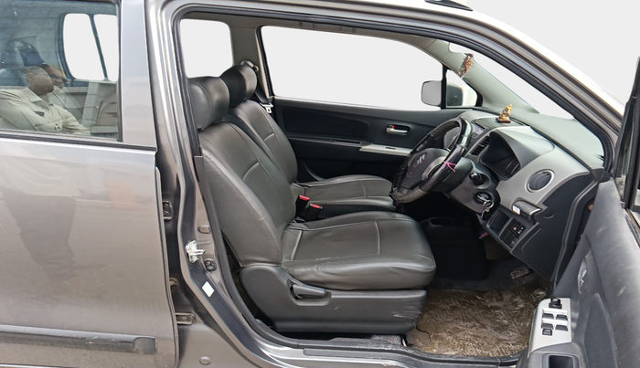 2011 Maruti Wagon R 1.0 VXI, Petrol, Manual, 56,802 km, interior
