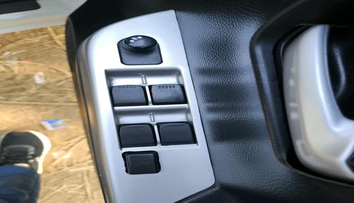 2015 Maruti Wagon R 1.0 VXI, Petrol, Manual, 61,847 km, interior