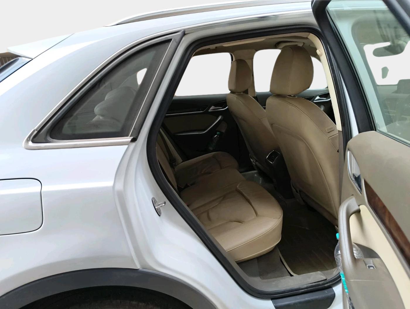 2012 Audi Q3 2.0 TDI QUATTRO, Diesel, Automatic, 1,20,936 km, interior