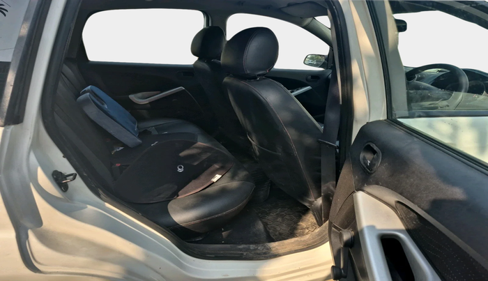 2013 Ford Figo ZXI 1.2 PETROL, Petrol, Manual, 41,496 km, interior