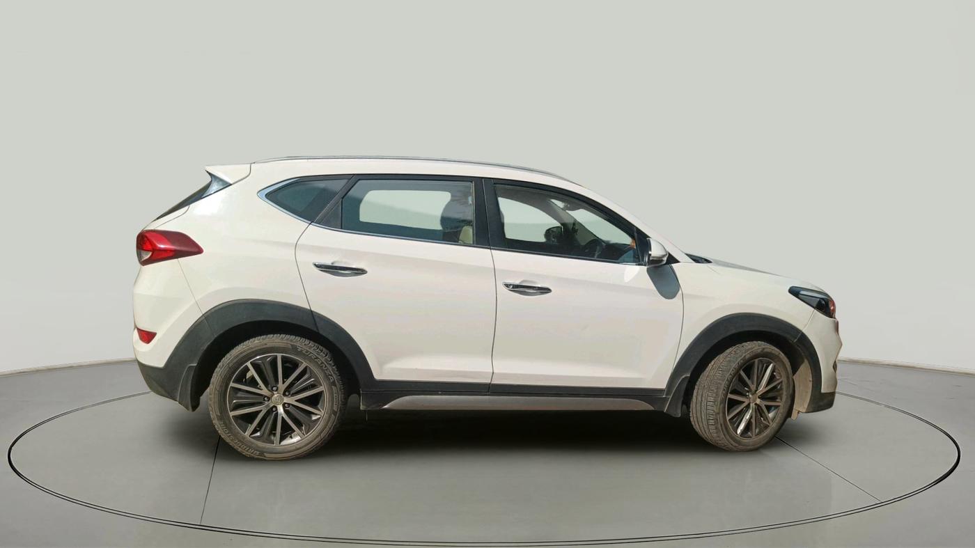 2017 Hyundai Tucson 2WD AT GL DIESEL
, Diesel, Automatic, 86,745 km, exterior