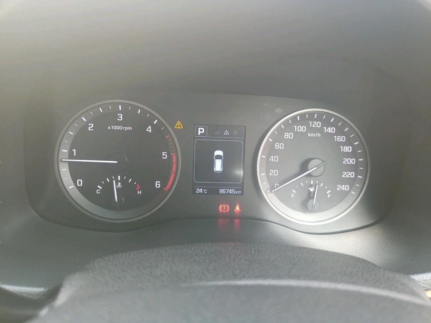 2017 Hyundai Tucson 2WD AT GL DIESEL
, Diesel, Automatic, 86,745 km, interior