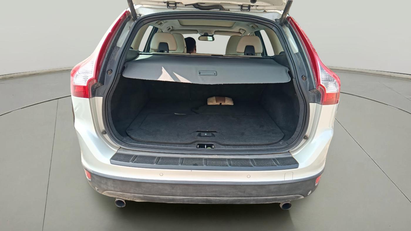 2013 Volvo XC 60 D5 SUMMUM, Diesel, Automatic, 1,32,006 km, exterior