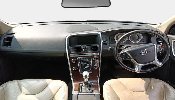 2013 Volvo XC 60 D5 SUMMUM, Diesel, Automatic, 1,32,006 km, interior