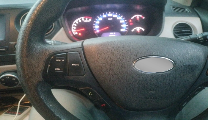 2018 Hyundai Xcent S 1.2, Petrol, Manual, 1,01,949 km, interior