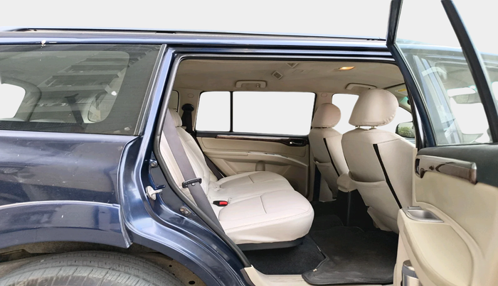 2014 Mitsubishi Pajero Sport 2.5 AT 4X2, Diesel, Automatic, 88,479 km, interior