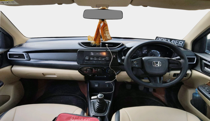 2018 Honda Amaze 1.2L I-VTEC S, Petrol, Manual, 1,04,048 km, interior