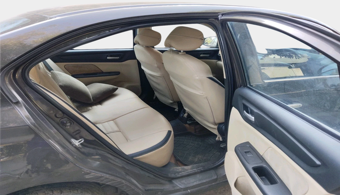 2018 Honda Amaze 1.2L I-VTEC S, Petrol, Manual, 1,04,048 km, interior