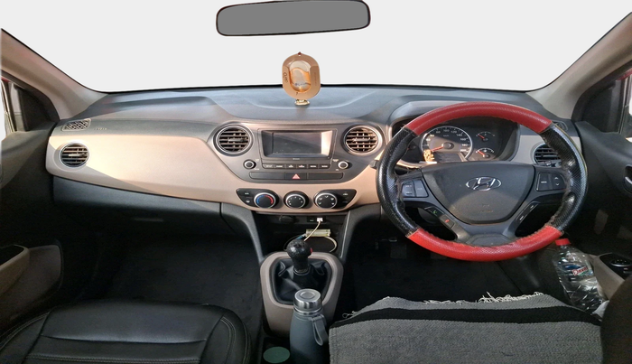 2017 Hyundai Grand i10 SPORTZ 1.2 KAPPA VTVT, Petrol, Manual, 1,54,804 km, interior