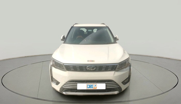 2019 Mahindra XUV300 W8 1.5 DIESEL, Diesel, Manual, 1,33,546 km, exterior
