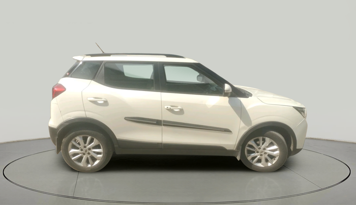 2019 Mahindra XUV300 W8 1.5 DIESEL, Diesel, Manual, 1,33,546 km, exterior