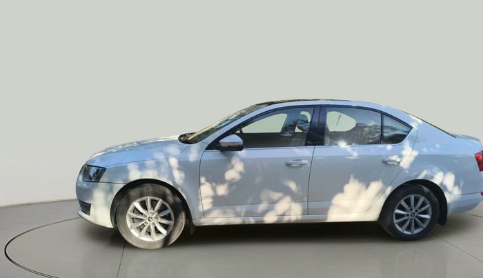 2017 Skoda Octavia STYLE PLUS AT 1.8 TSI, Petrol, Automatic, 81,875 km, exterior