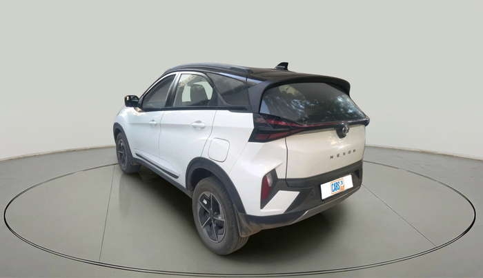 2023 Tata NEXON FEARLESS + SUNROOF AMT DUAL TONE 1.5 DIESEL, Diesel, Automatic, 26,859 km, exterior