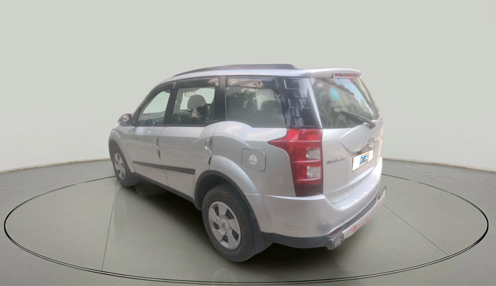 2015 Mahindra XUV500 W6, Diesel, Manual, 1,09,962 km, exterior