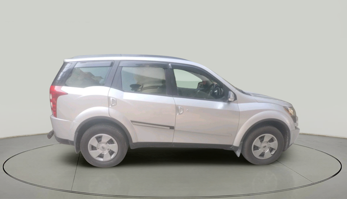 2015 Mahindra XUV500 W6, Diesel, Manual, 1,09,962 km, exterior