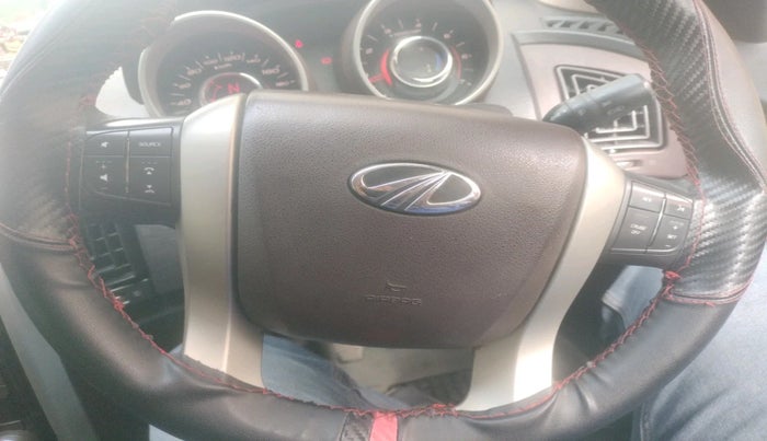 2015 Mahindra XUV500 W6, Diesel, Manual, 1,09,962 km, interior