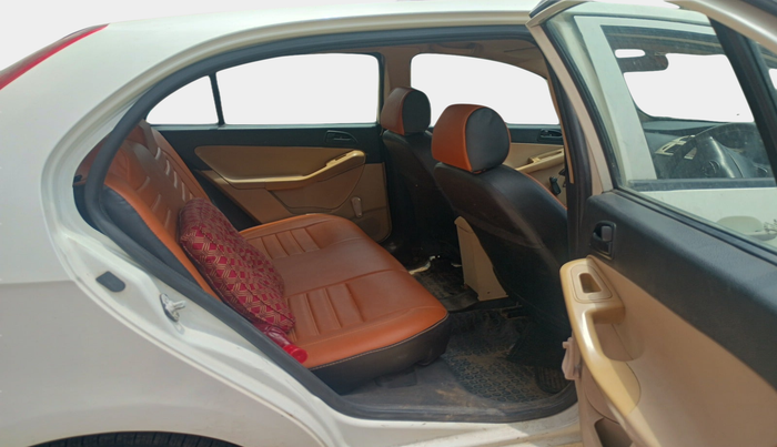 2015 Tata Indica Vista LS TDI, Diesel, Manual, 1,04,009 km, interior