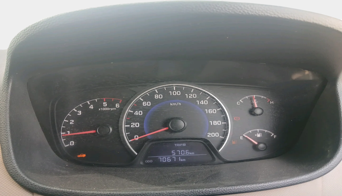 2016 Hyundai Grand i10 SPORTZ 1.1 CRDI, Diesel, Manual, 70,671 km, interior