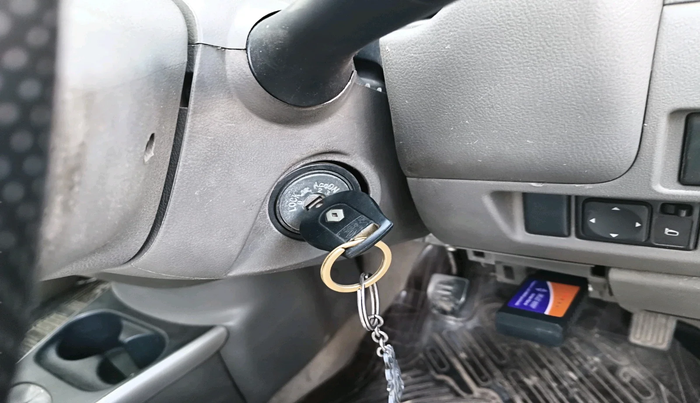 2013 Renault Scala RXL DIESEL, Diesel, Manual, 1,83,232 km, interior