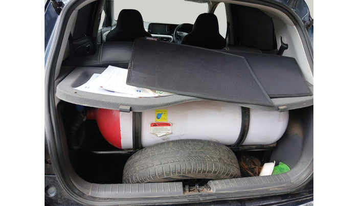 2021 Hyundai GRAND I10 NIOS SPORTZ 1.2 KAPPA VTVT CNG, Petrol, Manual, 81,446 km, exterior
