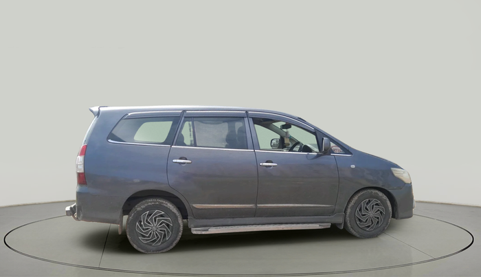 2015 Toyota Innova 2.5 GX 8 STR, Diesel, Manual, 1,46,775 km, exterior