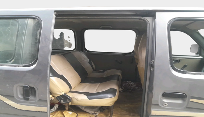 2010 Maruti Eeco 5 STR WITH A/C+HTR, Petrol, Manual, 1,42,144 km, interior