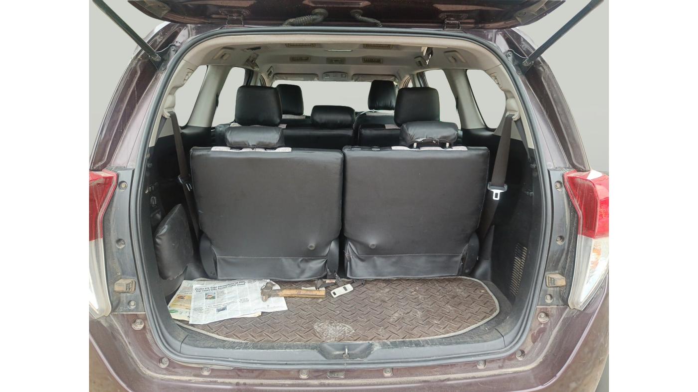 2016 Toyota Innova Crysta 2.8 GX AT 8 STR, Diesel, Automatic, 1,23,750 km, exterior