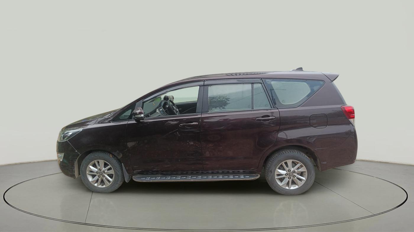 2016 Toyota Innova Crysta 2.8 GX AT 8 STR, Diesel, Automatic, 1,23,750 km, exterior