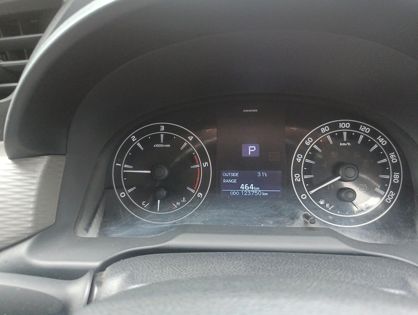 2016 Toyota Innova Crysta 2.8 GX AT 8 STR, Diesel, Automatic, 1,23,750 km, interior