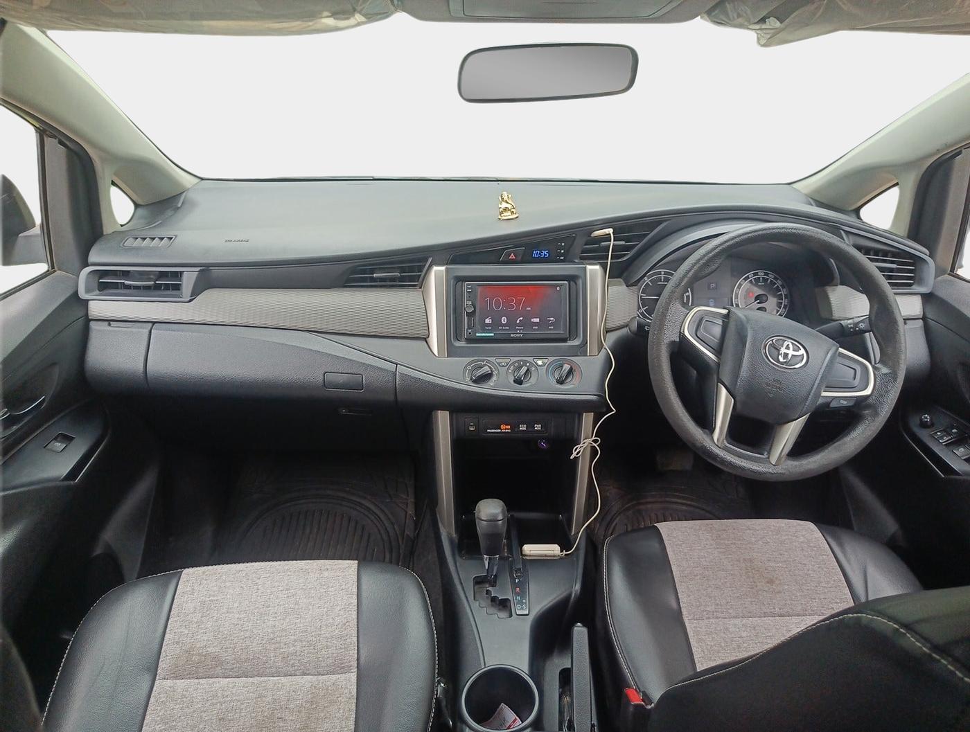 2016 Toyota Innova Crysta 2.8 GX AT 8 STR, Diesel, Automatic, 1,23,750 km, interior