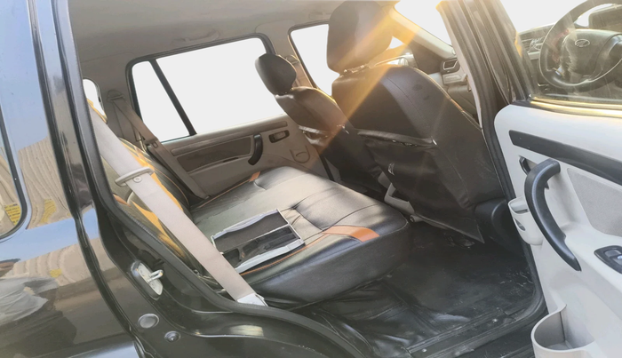 2018 Mahindra Scorpio S7, Diesel, Manual, 1,72,278 km, interior