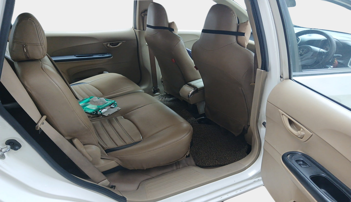 2015 Honda Mobilio 1.5L I-DTEC S, Diesel, Manual, 2,32,382 km, interior