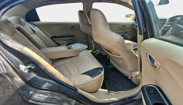 2017 Honda Amaze 1.2L I-VTEC SX, Petrol, Manual, 1,08,922 km, interior