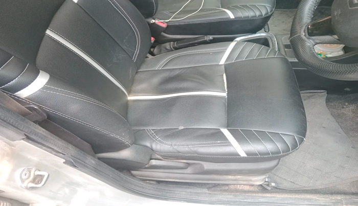 2017 Renault Kwid RXT 1.0 AMT (O), Petrol, Automatic, 96,672 km, interior