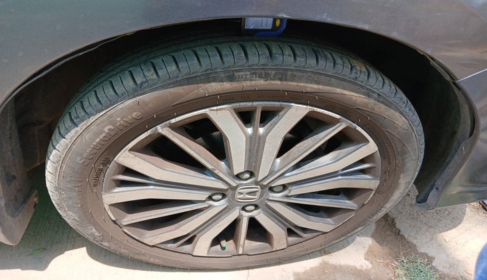 2017 Honda City 1.5L I-VTEC ZX CVT, Petrol, Automatic, 60,472 km, tyre