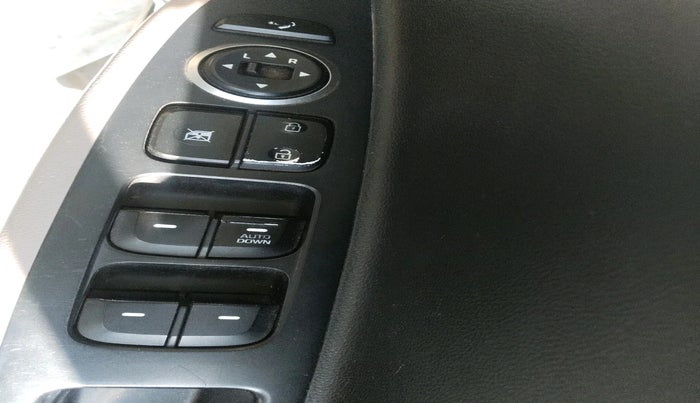 2015 Hyundai Xcent S 1.2, Petrol, Manual, 1,20,974 km, interior