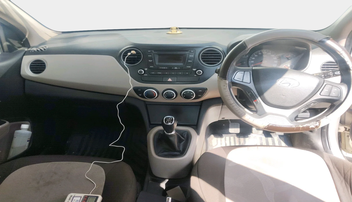 2015 Hyundai Xcent S 1.2, Petrol, Manual, 1,20,974 km, interior